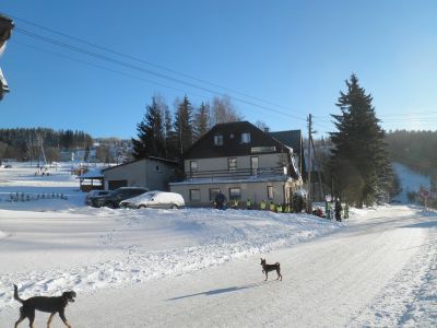 Restaurace a penzion Mája