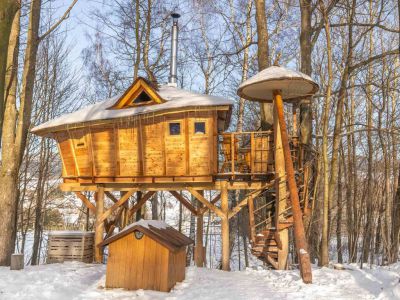 Tree houses Sněžník