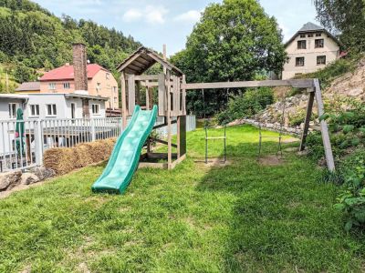 Apartmány a hospůdka U Dzina