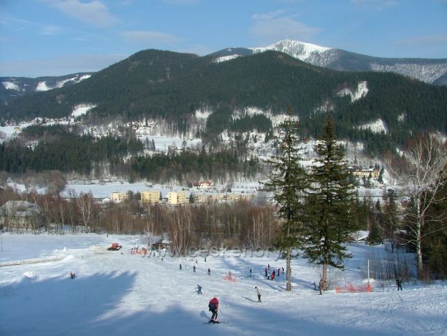 pohled na Lysou horu z lyžařské sjezdovky "Na Čele" Ostravice
