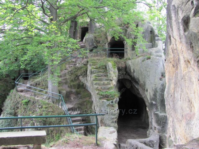 Malá Skála - zřícenina hradu Vranov