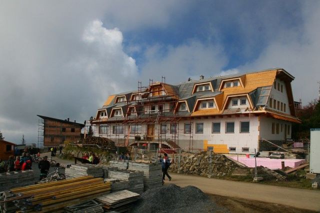 nový hotel na Lysé hoře