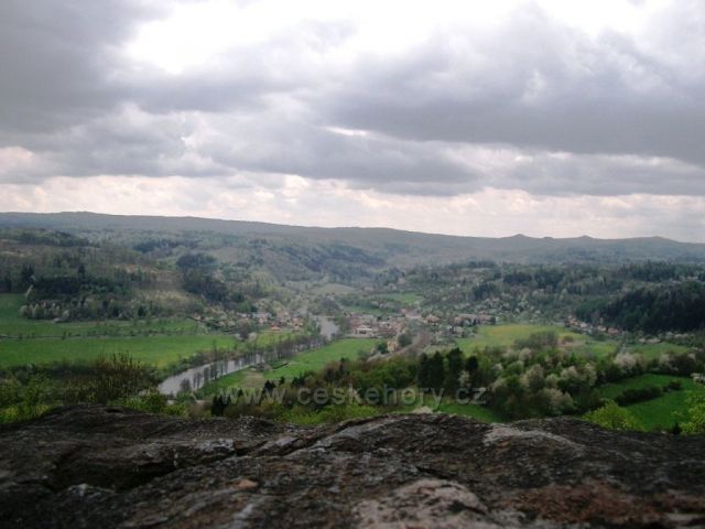 pohled z Vojkovického Špičáku na Vojkovice