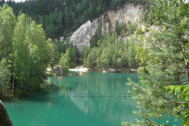 Adršpašské jezero-průzračně modré