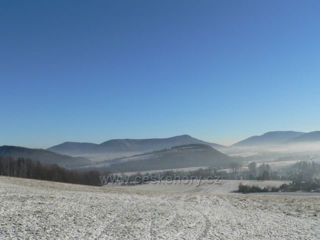 obec Lichnov - kopec na obcí Červený kámen (690 m.n.m.)