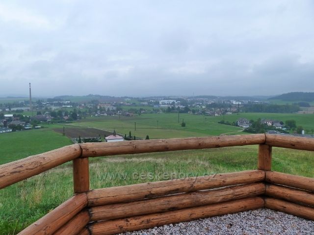 Dlouhoňovice - pohled z výhledny k Žamberku