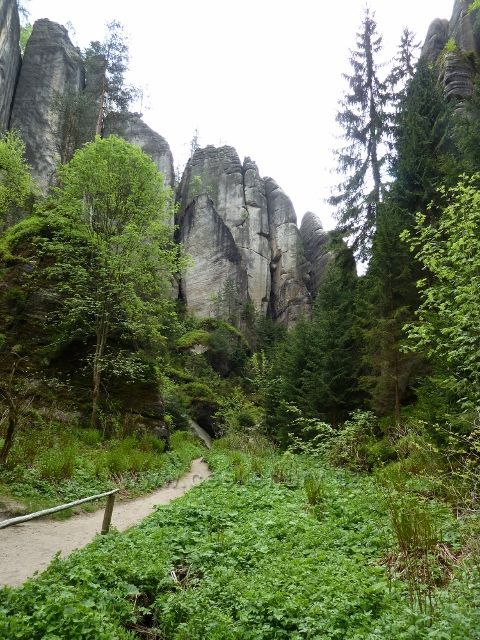 Teplické skály - skalní útvary v Anenském údolí
