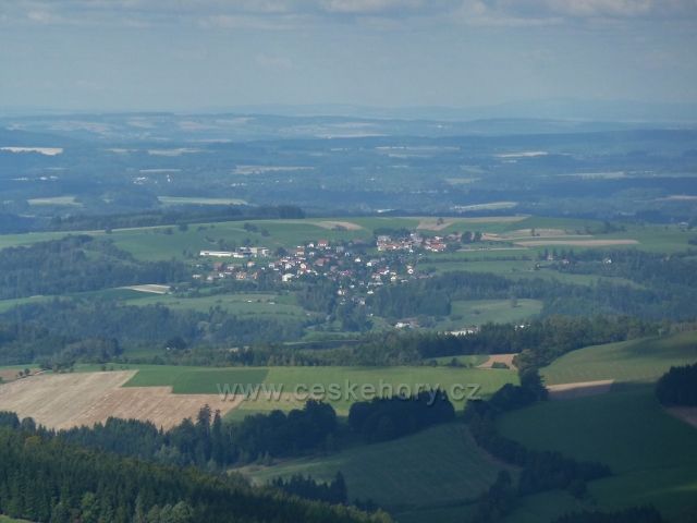 Buková hora - pohled z Čenkovické sjezdovky na Sobkovice