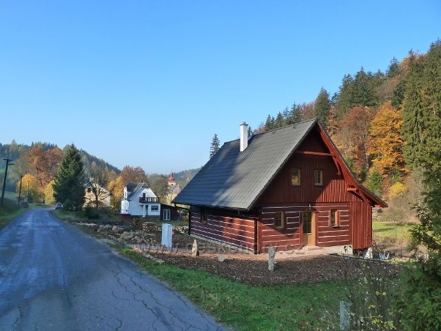 Moravský Karlov - část obce pod rozcestím na Písařov