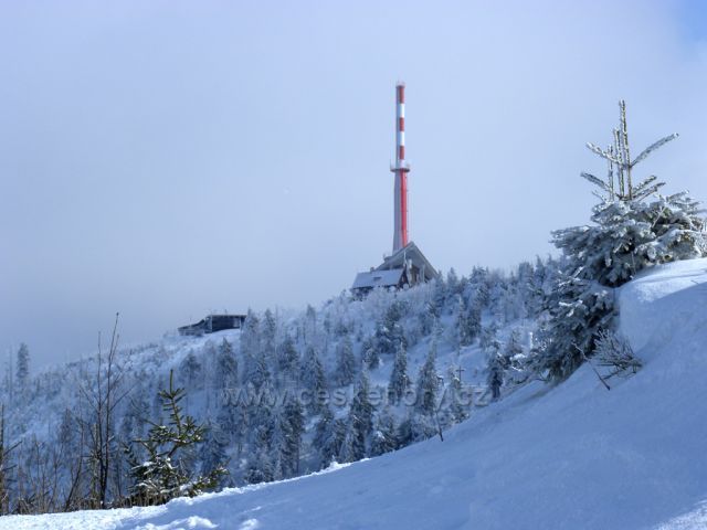 výhled na vrchol,z červené trasy na Lysou horu
