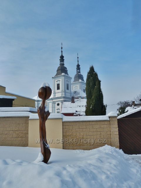 Žamberk - pohled na kostel sv.Václava z pěší zony