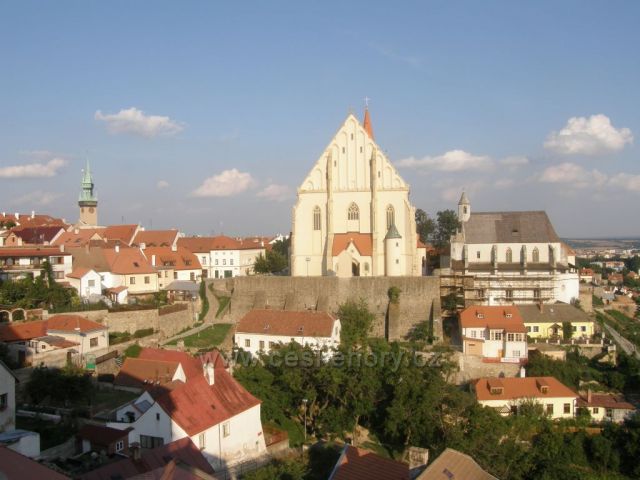 pohled na staré město ze znojemského hradu-Znojmo