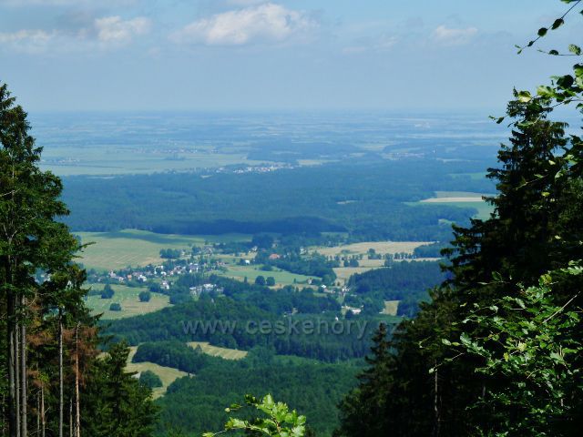 Vépenná - pohled z úbočí Jasanového vrchu k Zelené hoře a PP Píšťala