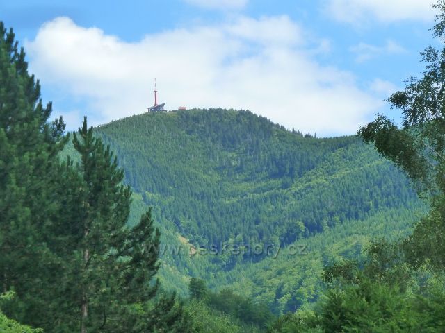 Lysá hora - pohled od hotelu Petr Bezruč k Lysé hoře