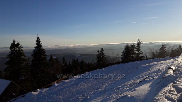 Pohled na Slovensko z Lyse hory