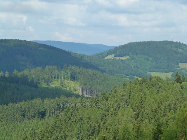 Rapotín - pohled z rozhledny Bukovka k Hanušovické vrchovině