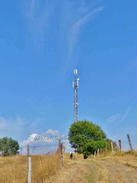 Bečov nad Teplou - cesta k Vyhlídce, telekomunikační věž