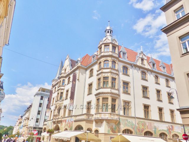 Karlovy Vary - Národní Dům, sídlo hotelu Ambasador