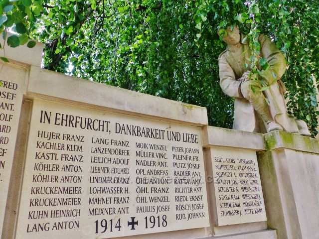 Bečov nad Teplou - Památník padlým v I.Světové válce