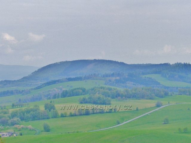 Pohled na vrch Urwista(794 m.n.m.) v Polsku