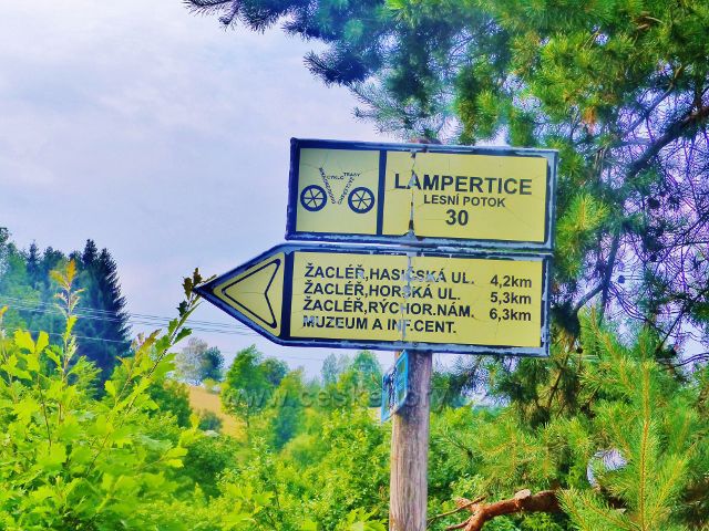 Místní cyklorozcestník Lampertice-Lesní potok