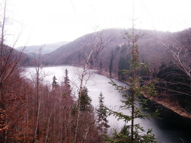 Na přehradou Kamenička