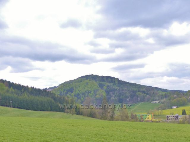 Bohousová - pohled na litický Chlum (603 m.n.m.)