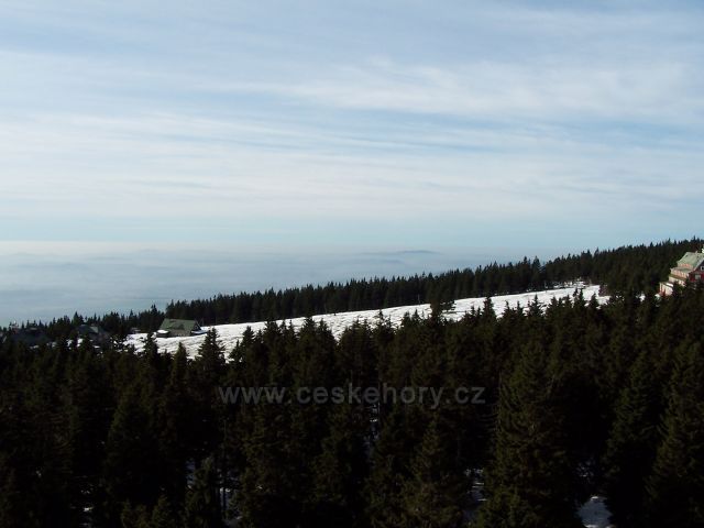 pohled z rozhledny Panorama na Černé Hoře