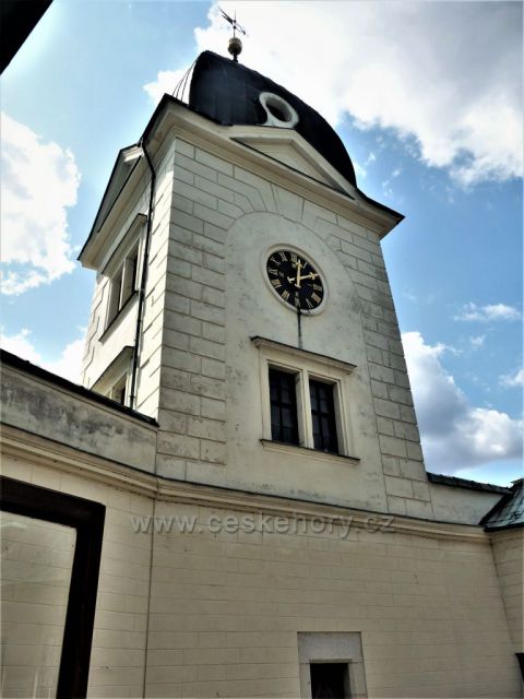Hrubý Rohozec - detail věže