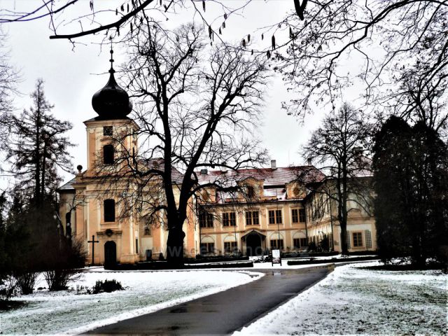 Zimní zámek Loučeň