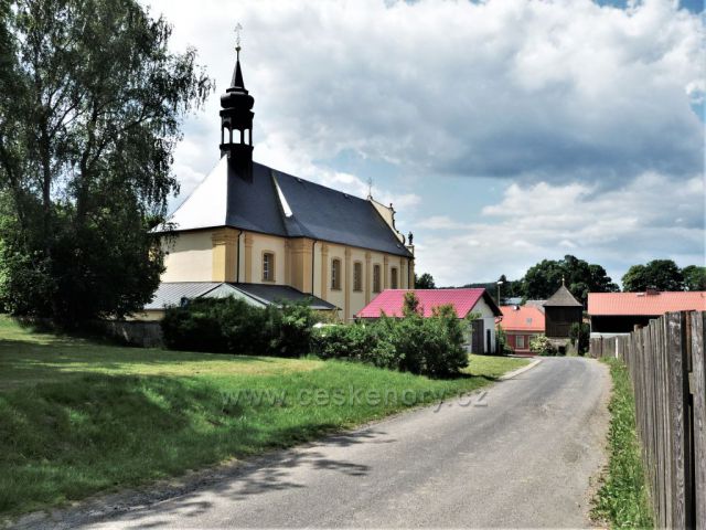Kostel sv. Petra a Pavla
(Růžová)