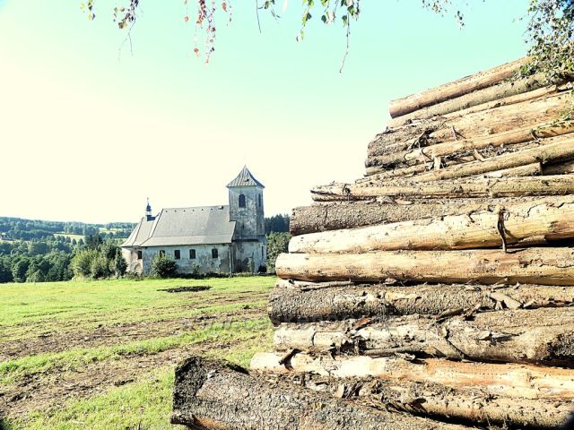 Vrchní Orlice . Kostel sv. Jana Nepomuckého