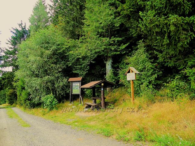 Vrchní Orlice -přístřešek na Vysokém kořenu